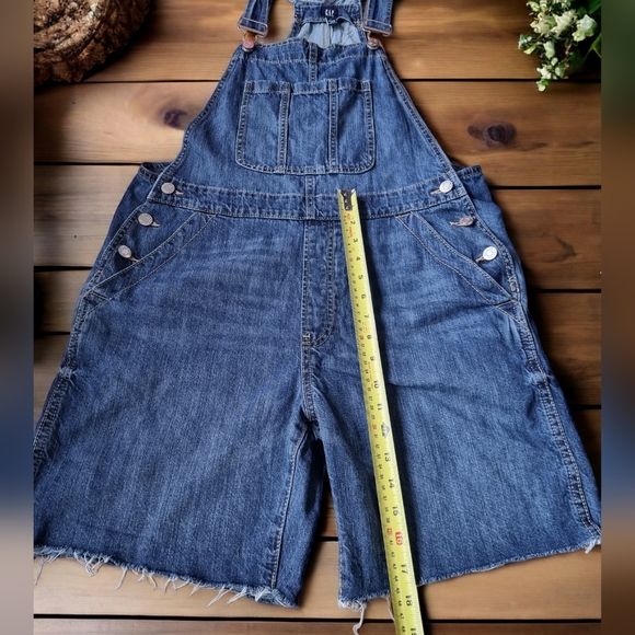Gap Ladies Denim Short Overalls - Picture 6 of 9